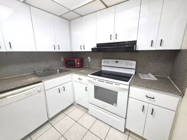 Main picture of Parkway Towers Condominium