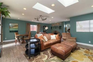 Main picture of 3011 Naugatuck Ave