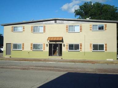 Main picture of 221 S 4th St