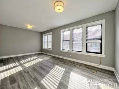 Main picture of 3941 N Janssen Ave