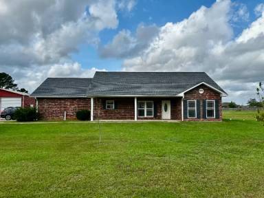 Main picture of 301 Delia Dr