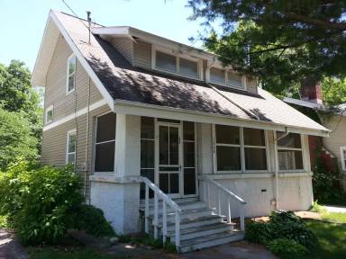 Main picture of 1308 Muscatine Ave
