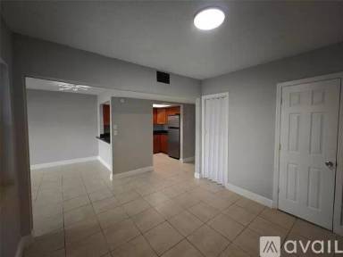Main picture of 6595 Boulevard of Champions