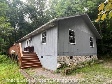 Main picture of 457 Fox Trace Dr