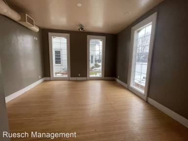 Main picture of 1301 S Webster Ave