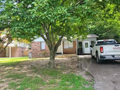 Main picture of 1502 Lewis Ave