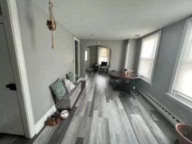 Main picture of 432 Green St