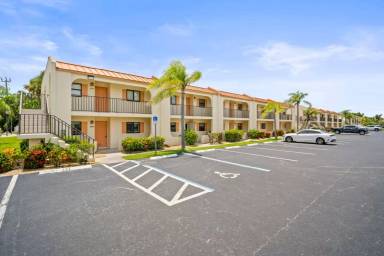 Main picture of 16380 Dublin Cir