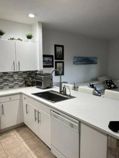 Main picture of LAS BRISAS