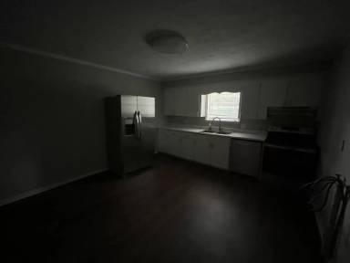 Main picture of 105 Richmond St
