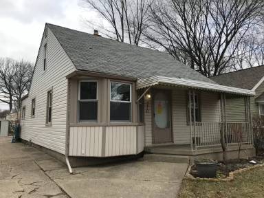 Main picture of 370 W Bernhard Ave