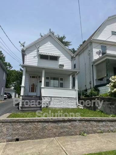 Main picture of 83 Spruce St
