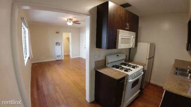 Main picture of 2555 S Sepulveda Blvd