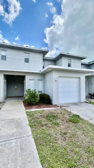 Main picture of 13420 Hidden Palms Cv