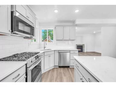 Main picture of 8825 N Swenson St