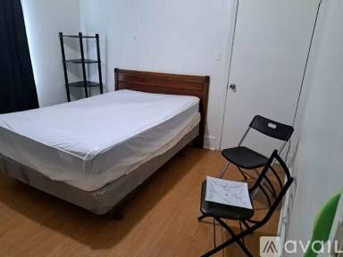 Main picture of 910 Merritt Dr