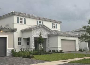 Main picture of 2630 SE 9th St