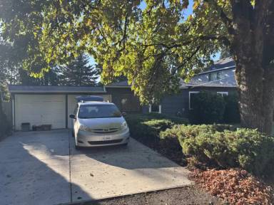 Main picture of 108 SE 100th Ave