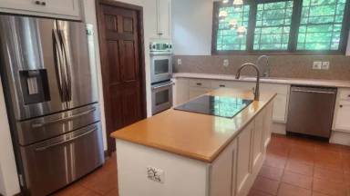 Main picture of 428 Breezewood Dr