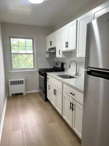 Main picture of 220 N Arlington Ave