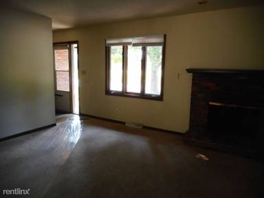 Main picture of 9949 Harrison St