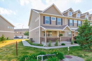 Main picture of Creekside Brownstones