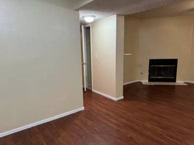 Main picture of 8327 Vineyard Ave