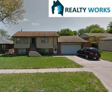 Main picture of 5524 S 42nd Street Ct