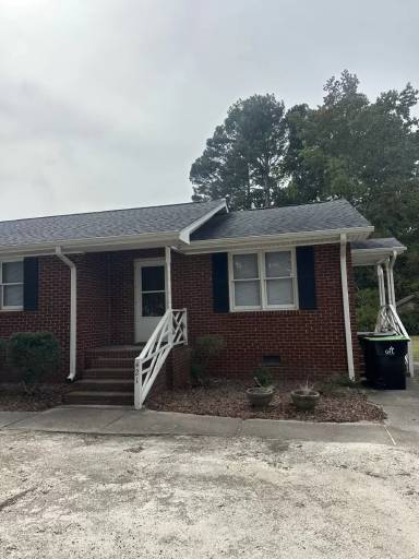 Main picture of 421 Wedgewood Ave