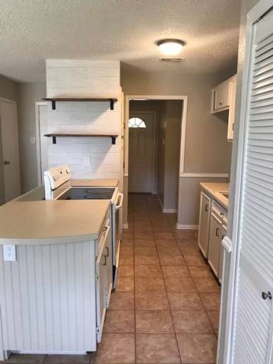 Main picture of 520 Normandy Ln