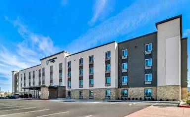 Main picture of 1044 W Avenue O8