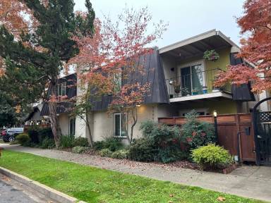 Main picture of 3006 D St