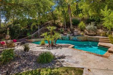 Main picture of 28651 Lapine Ave