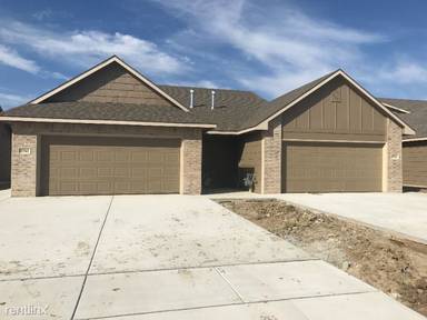 Main picture of 4705 N Hillside Ct