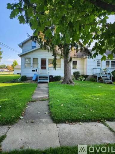 Main picture of 76 Townsend Ave