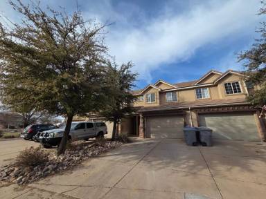 Main picture of 1000 E Bluff View Dr