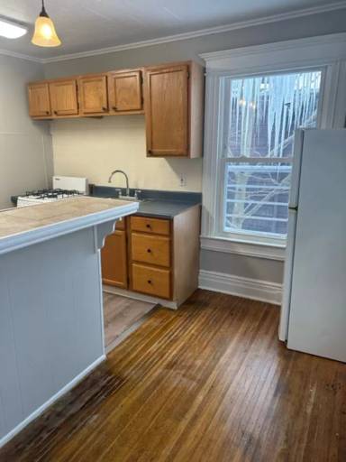 Main picture of 51 Alliance Ave