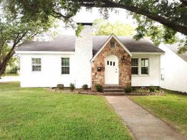 Main picture of 2501 S M St