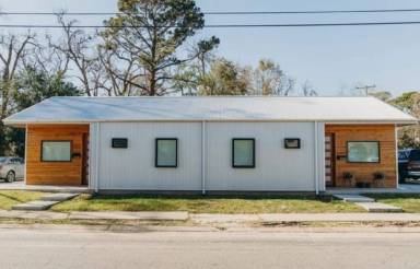 Main picture of 700 S Saint Antoine St