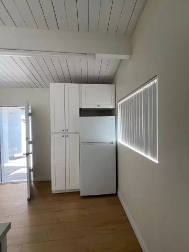 Main picture of 4005 Fond du Lac Ave