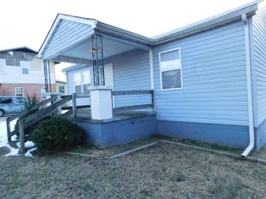 Main picture of 402 Hicks St