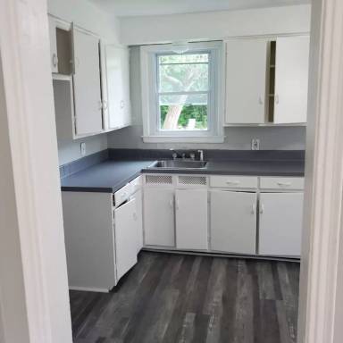 Main picture of 2331 E 37th St