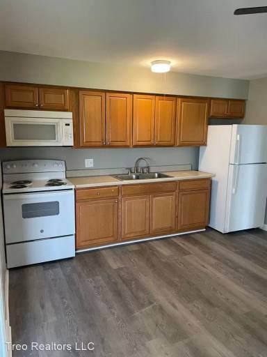 Main picture of 7803 Dawn Rd
