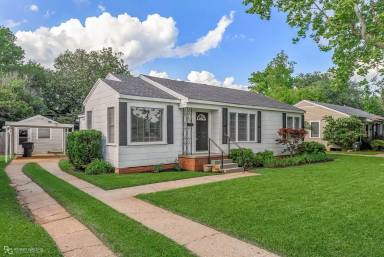 Main picture of 268 Arthur Ave