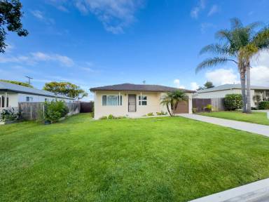 Main picture of 1715 Machado St