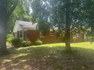 Main picture of 516 Darby Ave