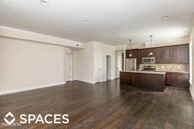 Main picture of 2555 W Logan Blvd