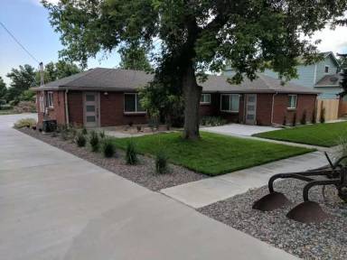 Main picture of 2110 Garland St
