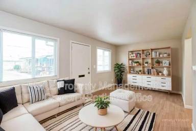 Main picture of 7016 N Amherst St