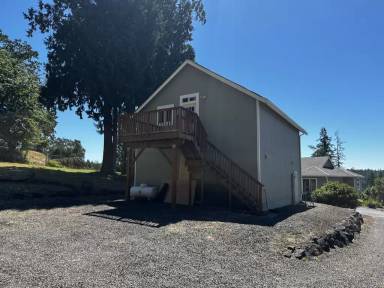Main picture of 18815 Bayview Rd NW